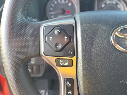 Used 2018 Toyota Tacoma SR5 image 24