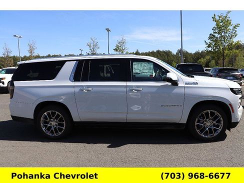 New 2026 Chevrolet Suburban High Country AWD/4WD image 8