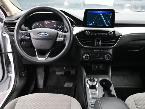 Used 2020 Ford Escape SE image 11