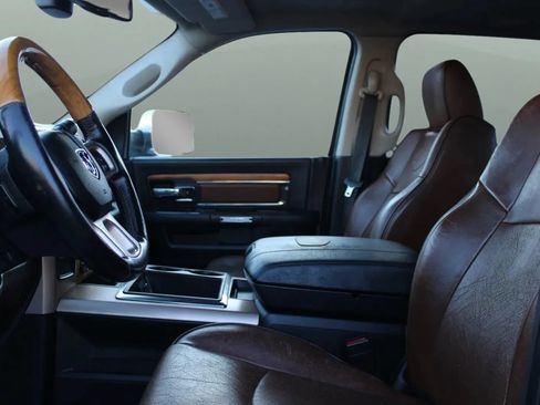 Used 2014 RAM 2500 Longhorn w/ Convenience Group AWD/4WD image 16