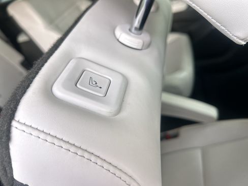 Used 2024 Hyundai Santa Fe Calligraphy FWD image 13