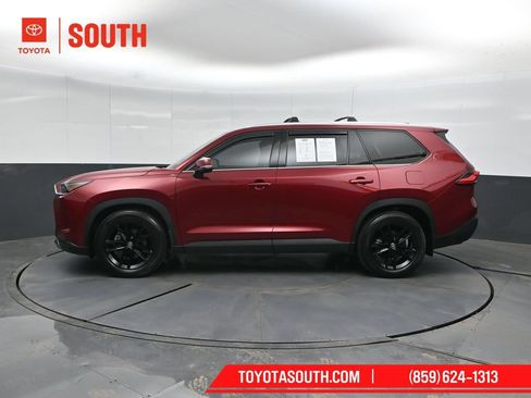 Used 2024 Toyota Grand Highlander AWD image 7
