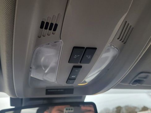 Used 2015 GMC Terrain SLE image 26