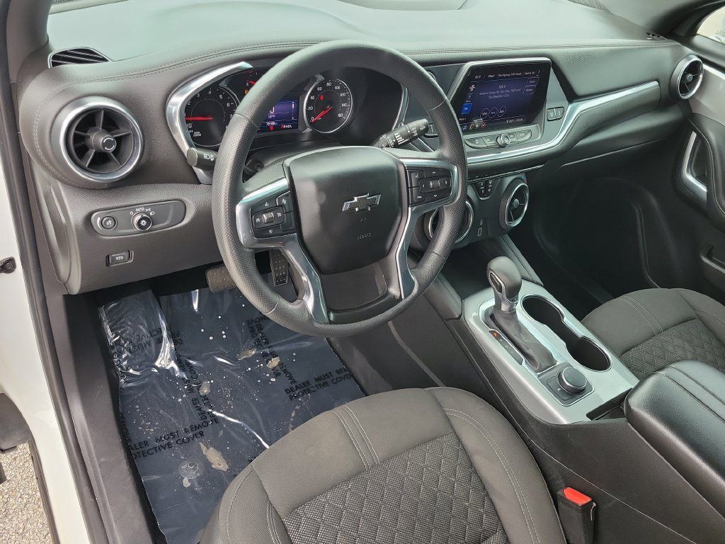 Used 2021 Chevrolet Blazer LT FWD image 21