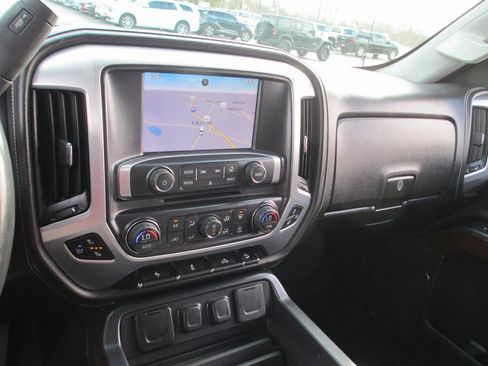 Used 2015 GMC Sierra 2500 SLT w/ Suspension Package, Off-Road image 24