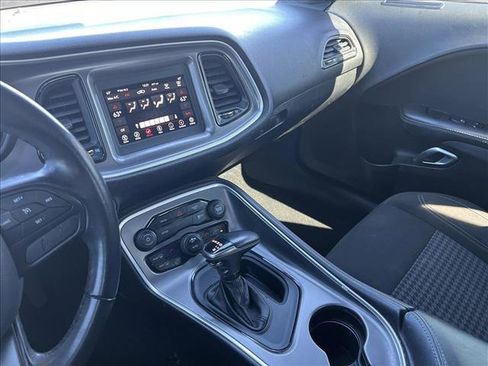 Used 2020 Dodge Challenger SXT image 15