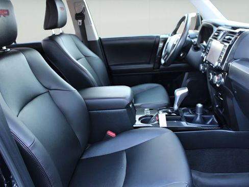 Used 2023 Toyota 4Runner TRD Off-Road Premium w/ Off Road Premium Plus Package image 25