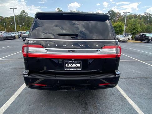 Used 2018 Lincoln Navigator Reserve w/ Technology Package AWD/4WD image 6
