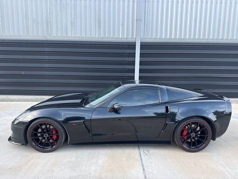 Used 2012 Chevrolet Corvette Z06 w/ 3LZ Preferred Equipment Group RWD image 6