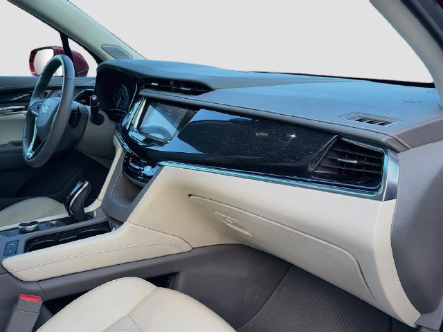 Used 2020 Cadillac XT6 Premium Luxury AWD/4WD image 24