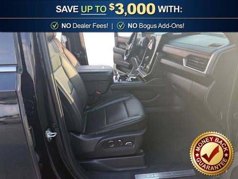 Used 2025 GMC Yukon XL Denali AWD/4WD image 22