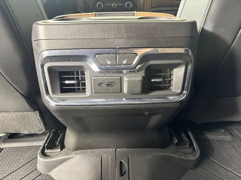 Used 2023 Chevrolet Silverado 2500 High Country w/ Technology Package AWD/4WD image 13