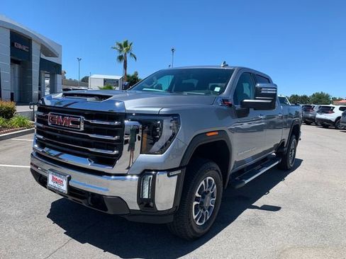 New 2026 GMC Sierra 2500 SLT w/ SLT Convenience Package AWD/4WD image 2