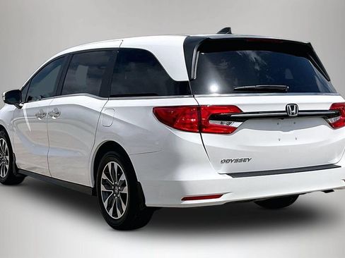 Used 2024 Honda Odyssey EX-L image 4