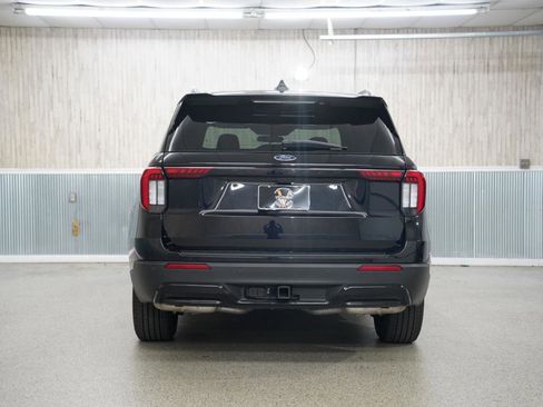 Used 2025 Ford Explorer ST-Line AWD/4WD image 8