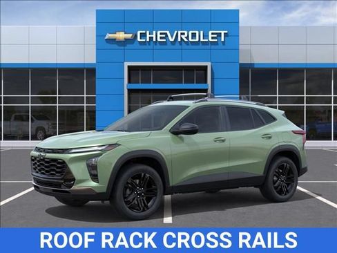 New 2026 Chevrolet Trax ACTIV w/ Sunroof Package FWD image 2