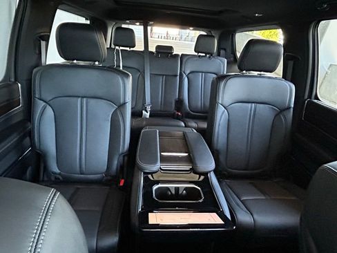 Used 2024 Jeep Grand Wagoneer Series I image 33