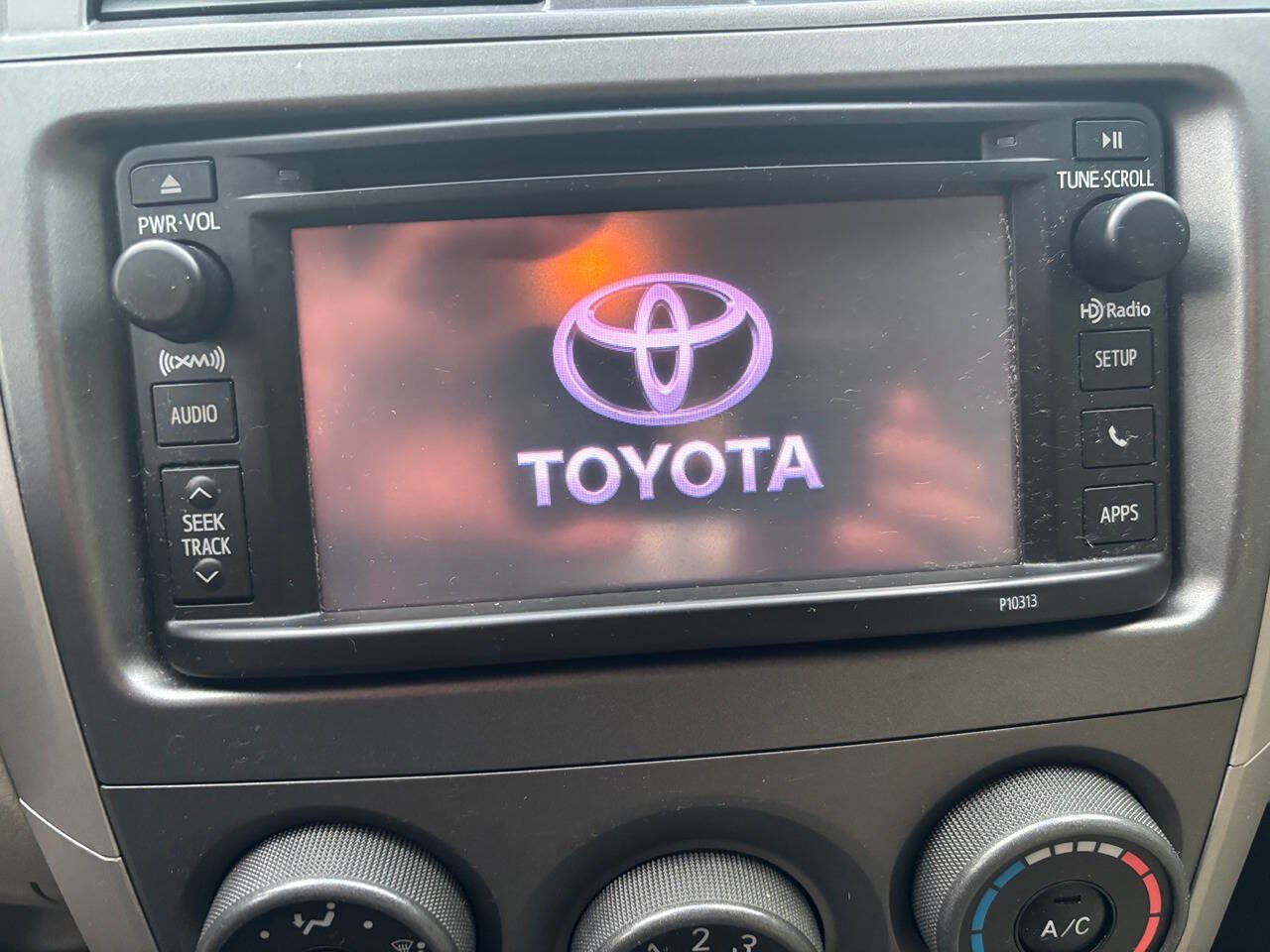 Used 2012 Toyota Corolla LE FWD image 25