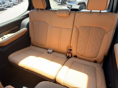New 2026 Jeep Grand Wagoneer Summit AWD/4WD image 21
