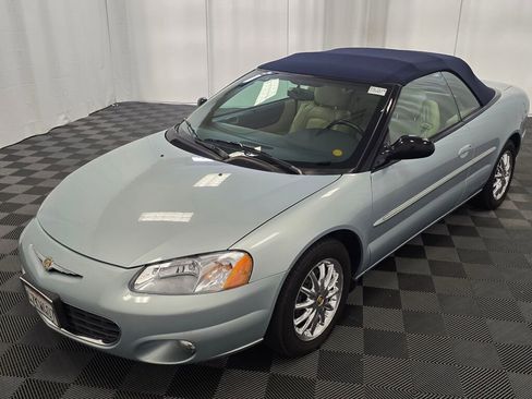 Used 2003 Chrysler Sebring Limited image 14