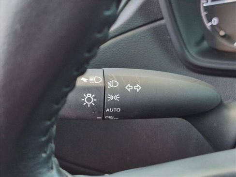 Used 2024 Toyota Corolla Cross LE FWD image 15