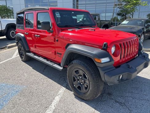 Used 2021 Jeep Wrangler Unlimited Sport AWD/4WD image 6
