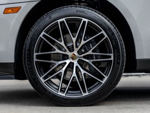 New 2026 Porsche Macan image 60