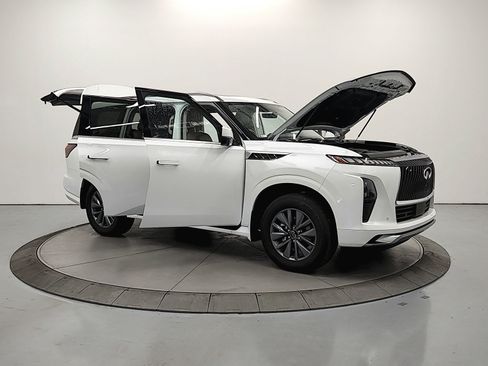 Used 2026 INFINITI QX80 Pure w/ Cargo Package RWD image 10