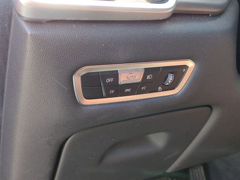 Used 2022 BMW X5 sDrive40i w/ Executive Package image 17