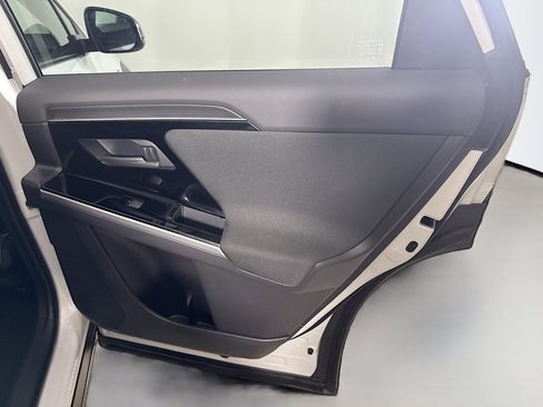 Used 2024 Subaru Solterra Premium image 28