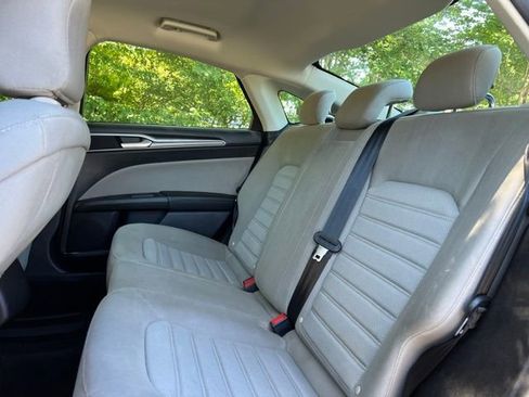Used 2020 Ford Fusion S FWD image 17
