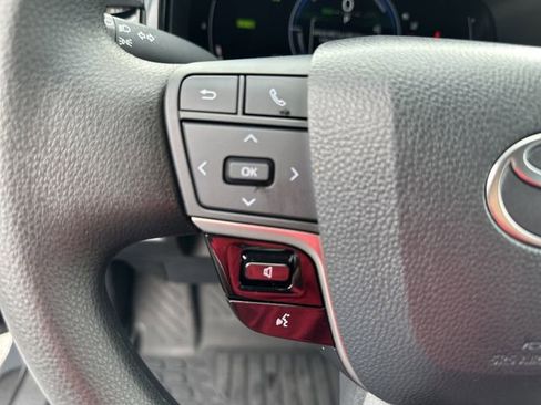 Certified 2025 Toyota Camry LE image 10