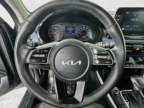 Used 2023 Kia Seltos S FWD image 11