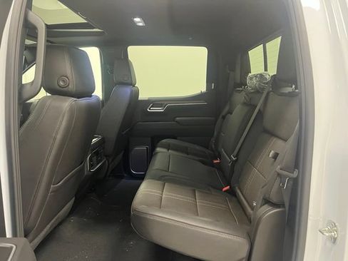 New 2026 Chevrolet Silverado 1500 High Country AWD/4WD image 16