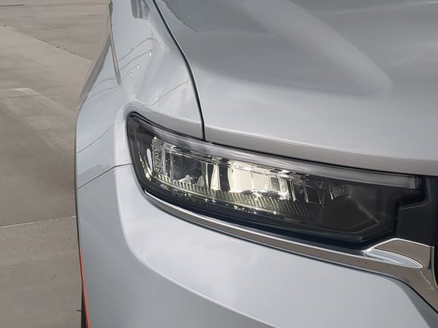 New 2026 Jeep Grand Cherokee Laredo RWD image 10