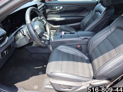 Used 2025 Ford Mustang GT Premium RWD image 16