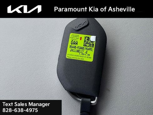 Certified 2025 Kia Sorento EX w/ Panoramic Sunroof Package image 27