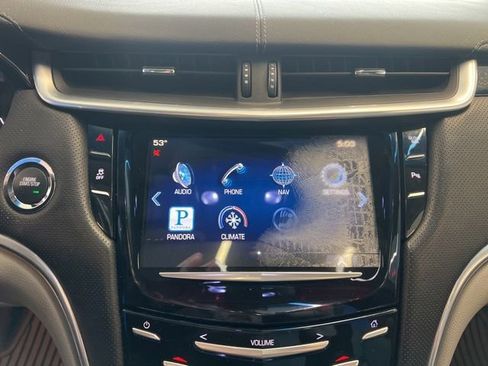 Used 2013 Cadillac XTS Luxury FWD image 29