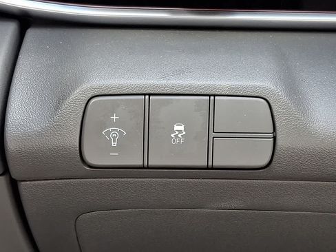 Used 2024 Hyundai Elantra SEL FWD image 22