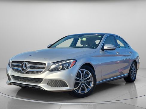 Used 2017 Mercedes-Benz C 300 Sedan image 2