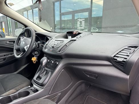 Used 2016 Ford Escape S FWD image 6