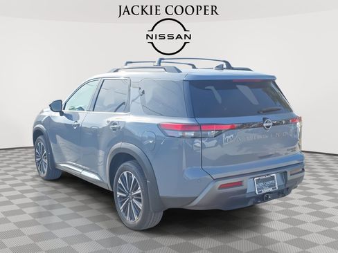 New 2026 Nissan Pathfinder Platinum w/ Cargo Package AWD/4WD image 7