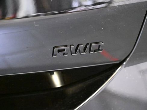 Used 2021 Chevrolet Equinox LS w/ LPO, Blackout Package image 13