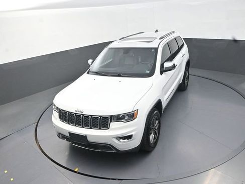 Used 2020 Jeep Grand Cherokee Limited AWD/4WD image 13