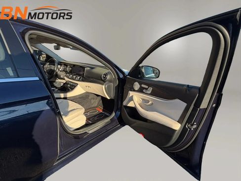 Used 2017 Mercedes-Benz E 300 4MATIC image 20