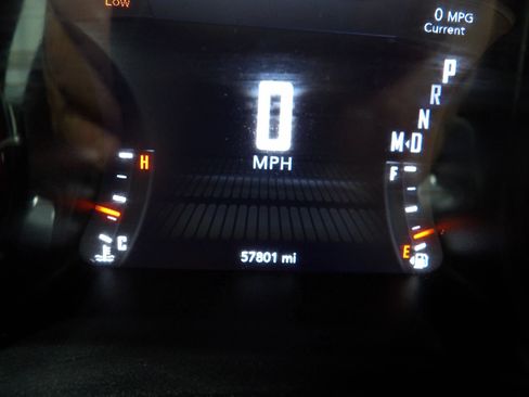 Used 2018 Dodge Challenger GT w/ Blacktop Package AWD/4WD image 21