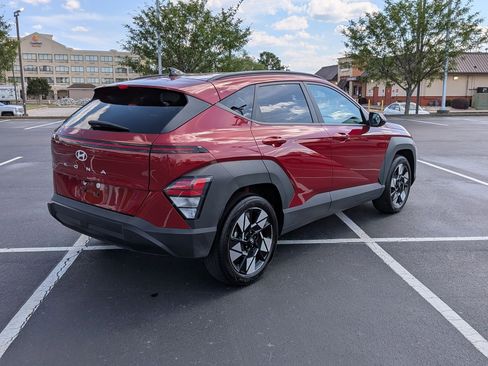 Used 2025 Hyundai Kona SEL FWD image 3