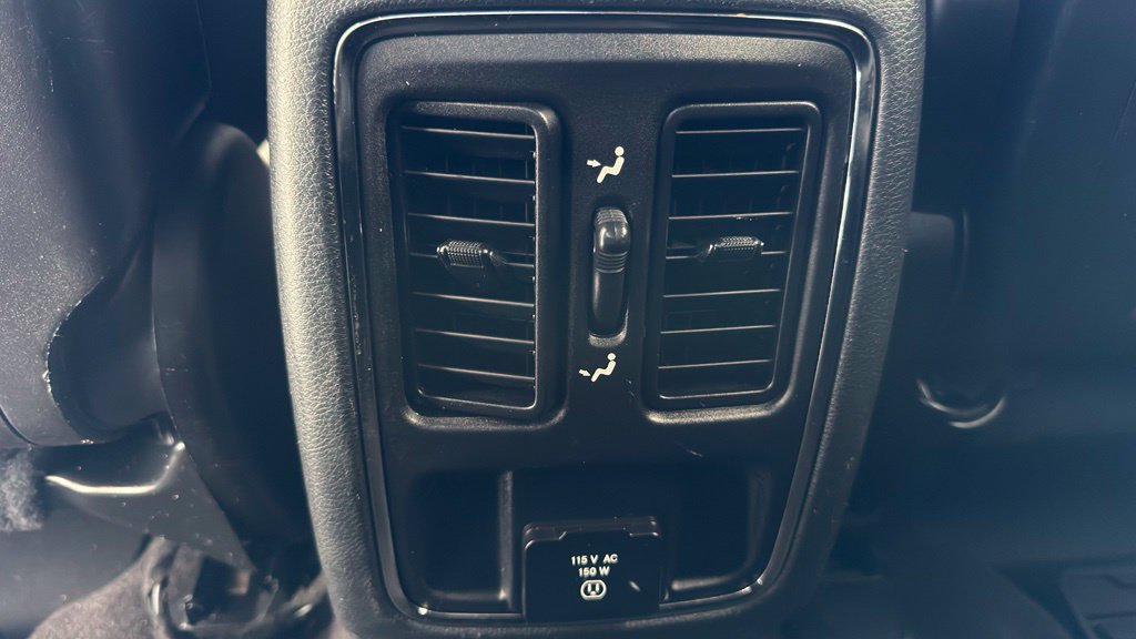 Used 2018 Jeep Grand Cherokee Altitude AWD/4WD image 32