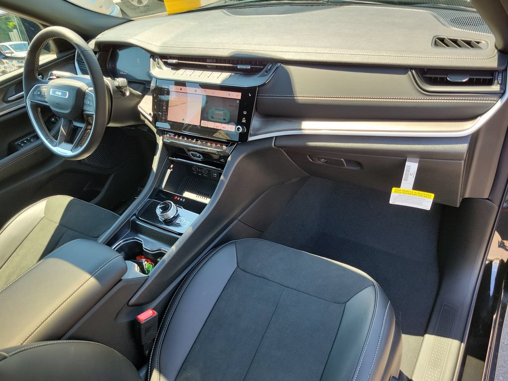 New 2026 Jeep Grand Cherokee L 2WD image 37