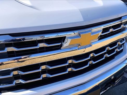Used 2024 Chevrolet Silverado 1500 LTZ image 29